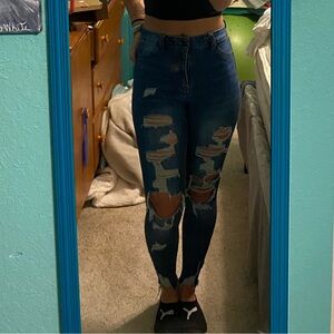 Skinny distressed jeans